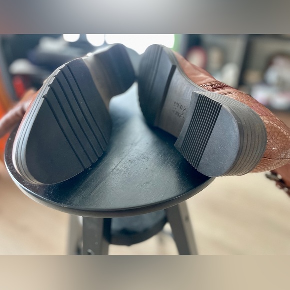 NEVER WORN Naturalizer Genna Leather Zip-Up Midcalf Moto Boot in Cider Spice - Picture 5 of 11